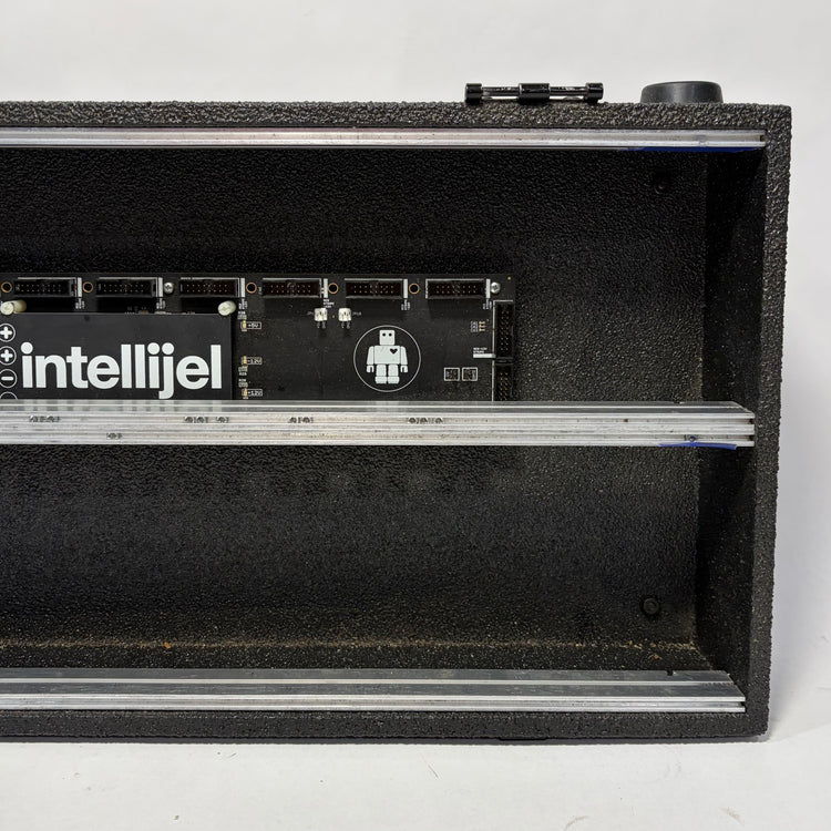 Elite Modular E208 Powered Case