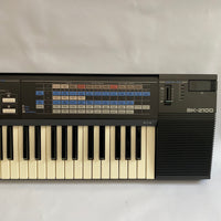 Casio SK-2100 w/ Dust Cover