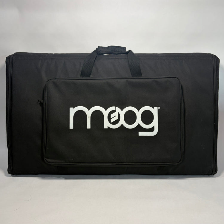 Moog Minimoog Voyager Performer Edition Select Series White with Soft Case