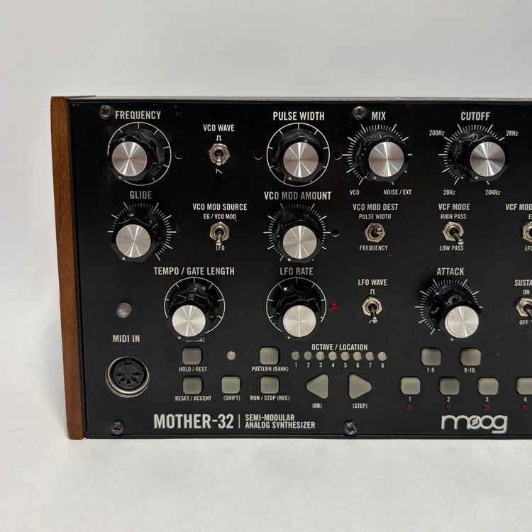 Moog Mother-32