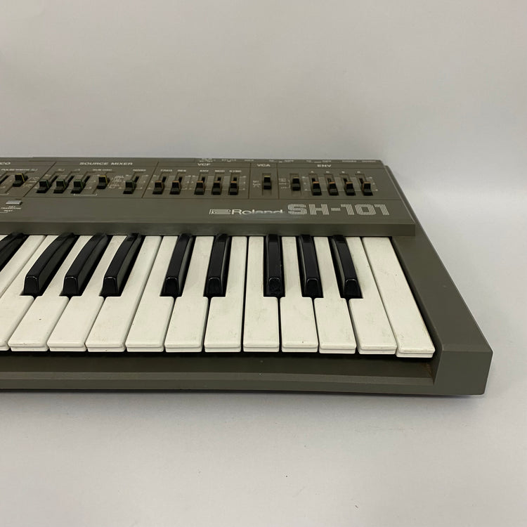 Roland SH-101 Monophonic Analog Synthesizer
