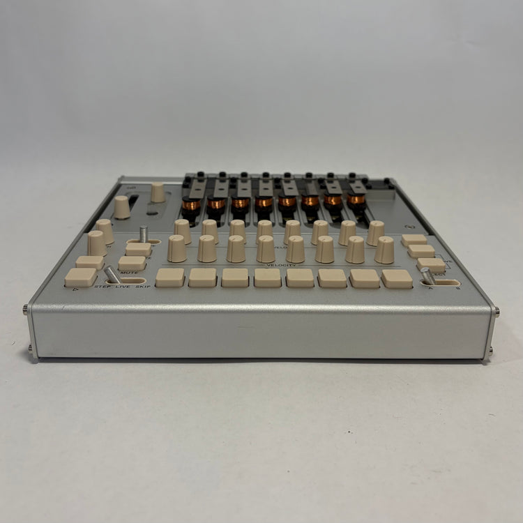 Korg Phase 8