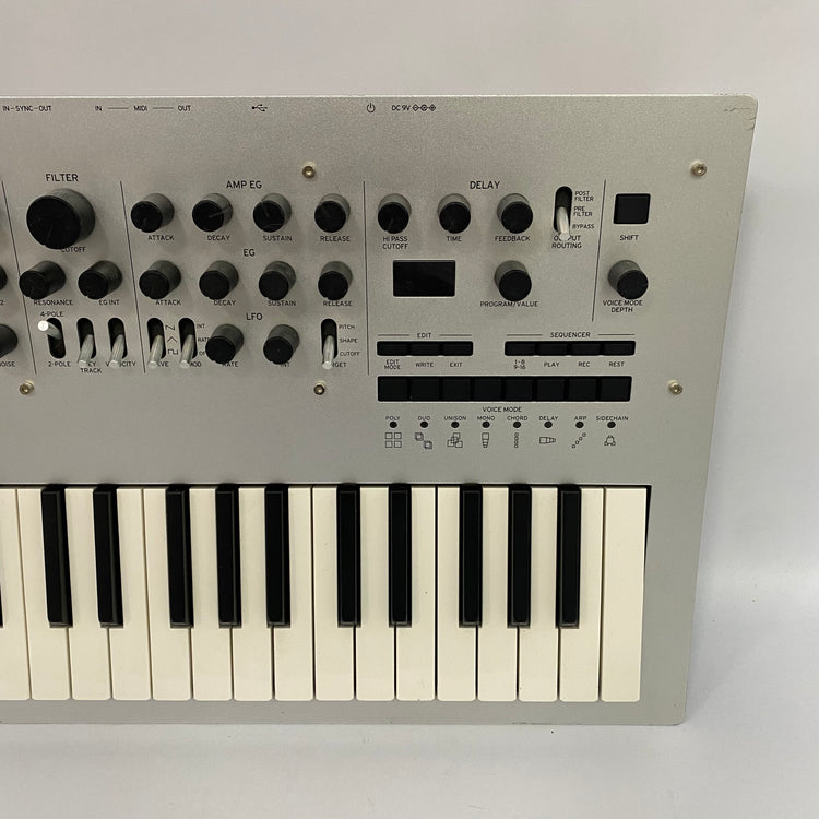 Korg Minilogue 4-Voice Polyphonic Analog Synthesizer