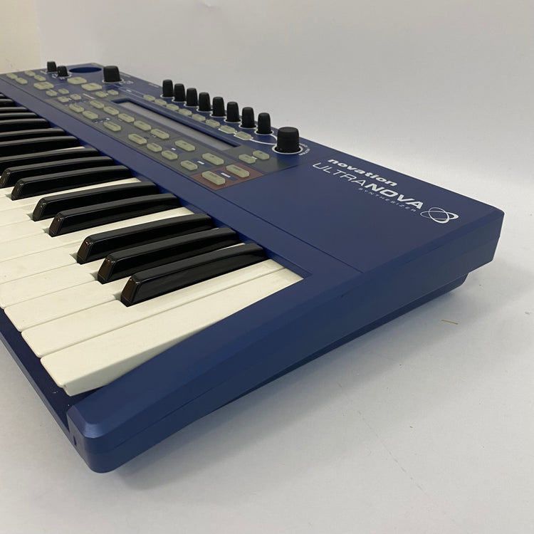 Novation UltraNova 37-Key 20-Voice Synthesizer