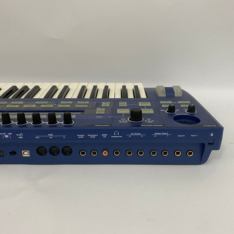 Novation UltraNova 37-Key 20-Voice Synthesizer