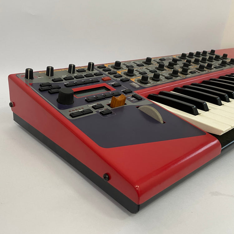 Nord Lead 3 49-Key 24-Voice Polyphonic Synthesizer w/ Nord Travel Bag