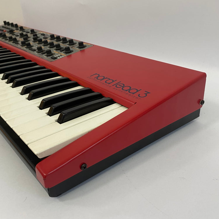 Nord Lead 3 49-Key 24-Voice Polyphonic Synthesizer w/ Nord Travel Bag