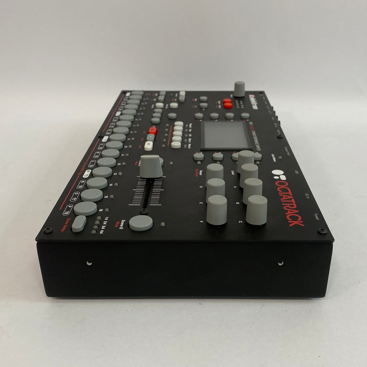 Elektron Octatrack DPS-1 with Decksaver Cover