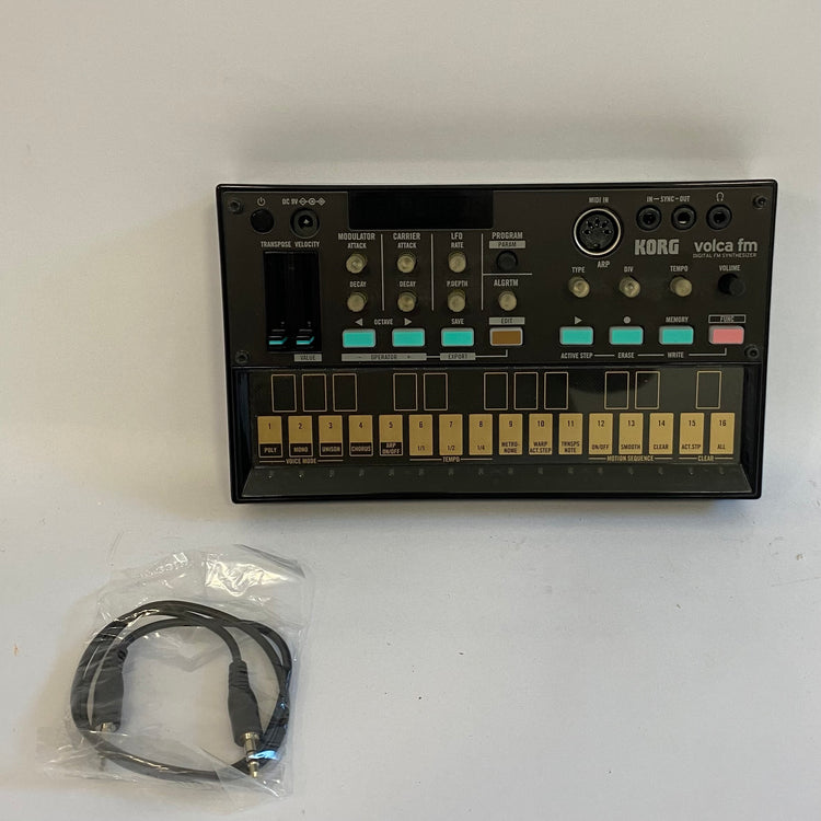 Korg Volca FM with Retrokits RSK-002 Smart Midi Cable