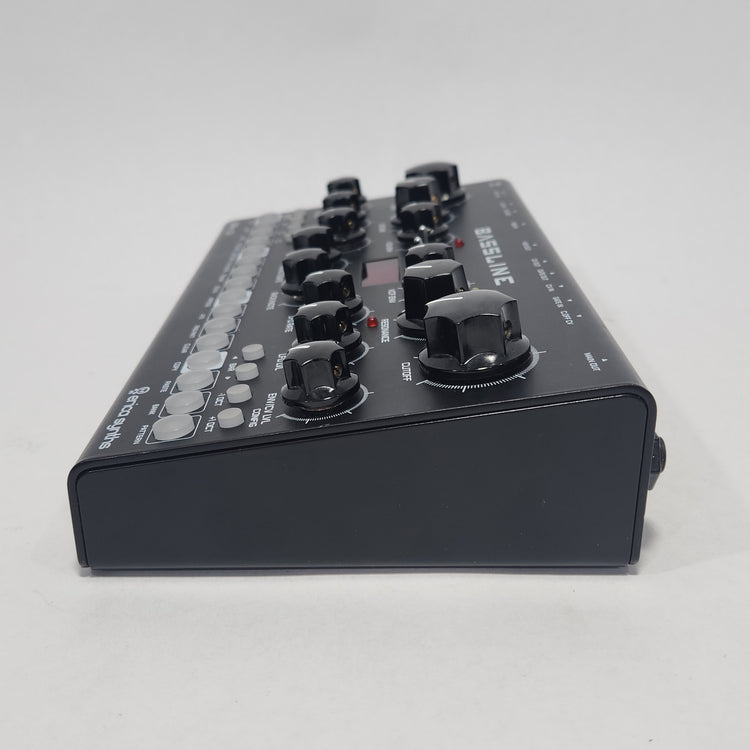 Erica Synths DB-01 Bassline
