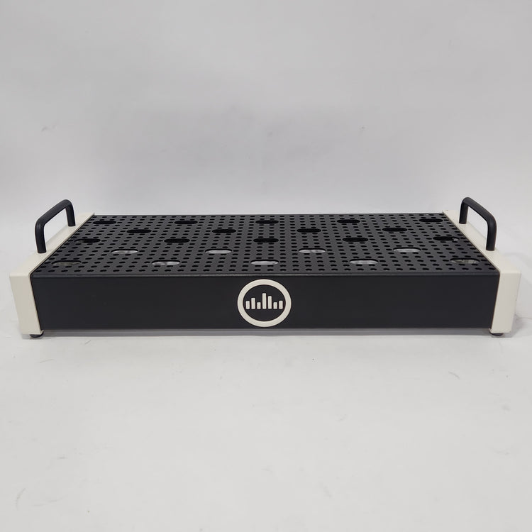 Temple Audio Solo 18 Pedalboard