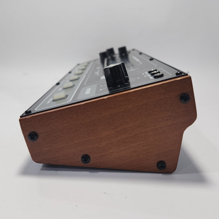 Behringer Toro