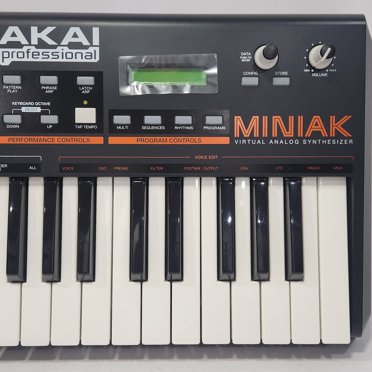 Akai MINIAK Virtual Analog Synth