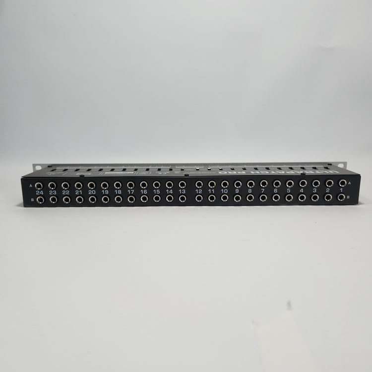 Behringer PX3000 Ultrapatch Pro Patchbay