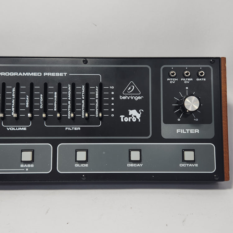 Behringer Toro