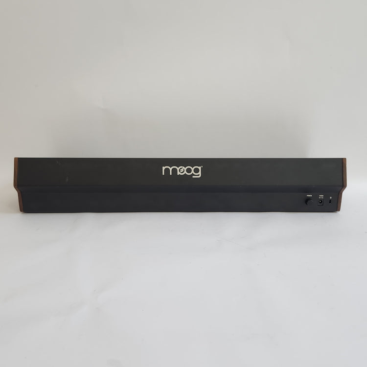 Moog 104HP Skiff - Powered