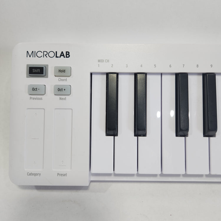 Arturia Microlab