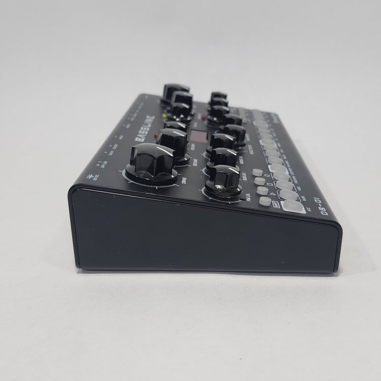 Erica Synths DB-01 Bassline