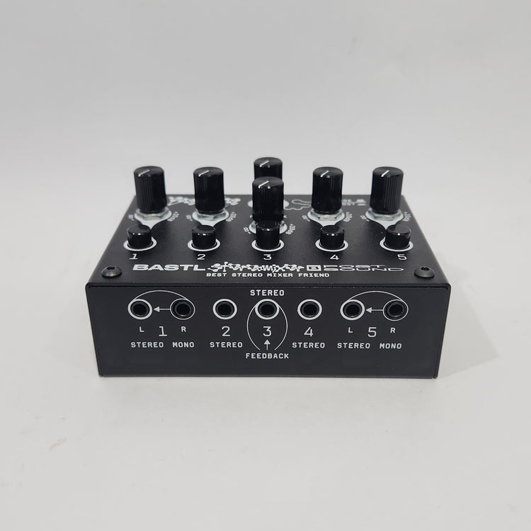 Bastl Instruments Bestie