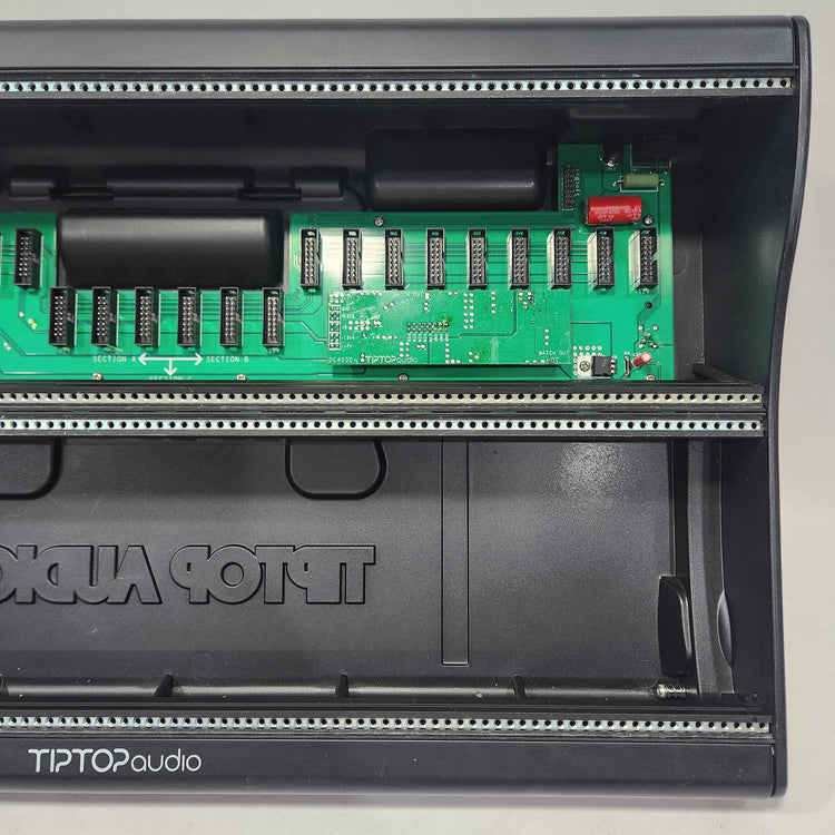 Tiptop Audio Mantis Eurorack Case with Decksaver and Trans Mantis Express Bag