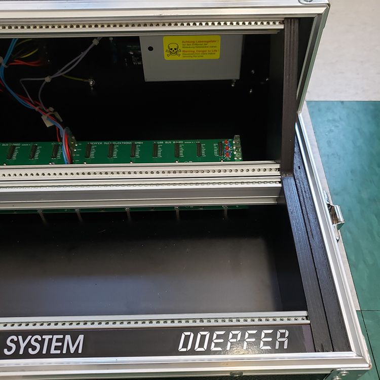 Doepfer A-100PB Suitcase Base with PSU3