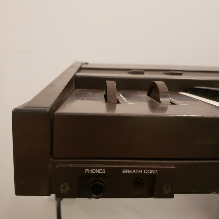 Yamaha DX7 with Grey Matter Response E!