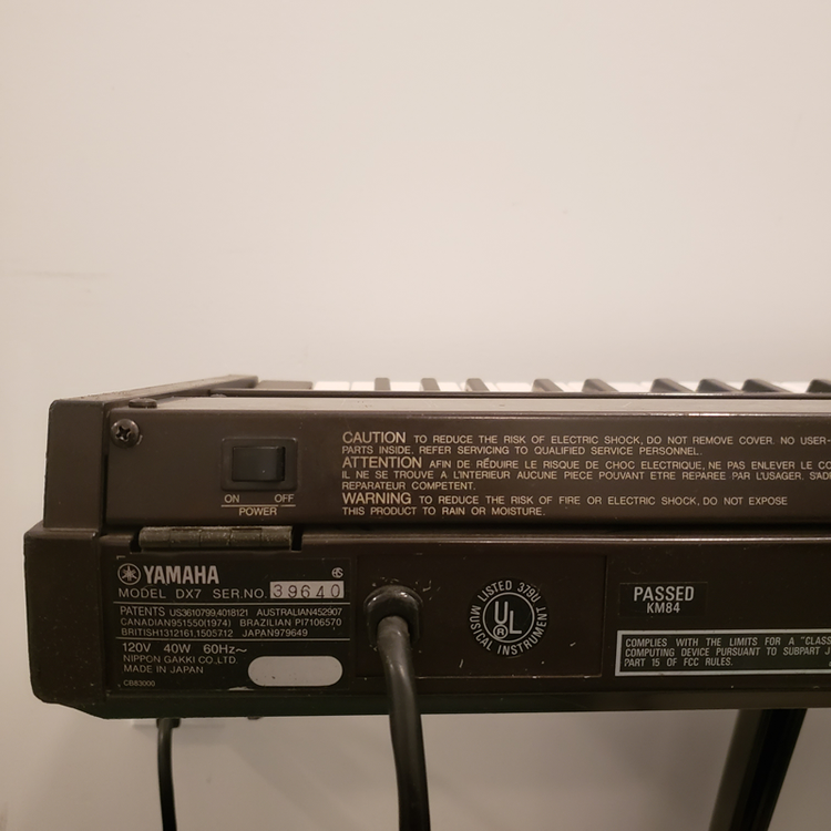 Yamaha DX7 with Grey Matter Response E!