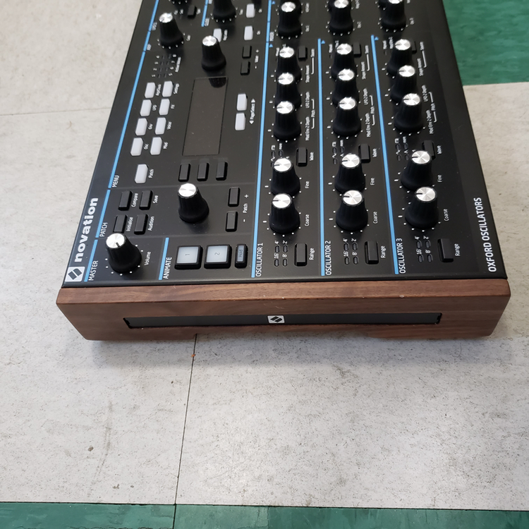 Novation Peaks