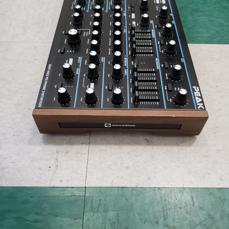 Novation Peaks