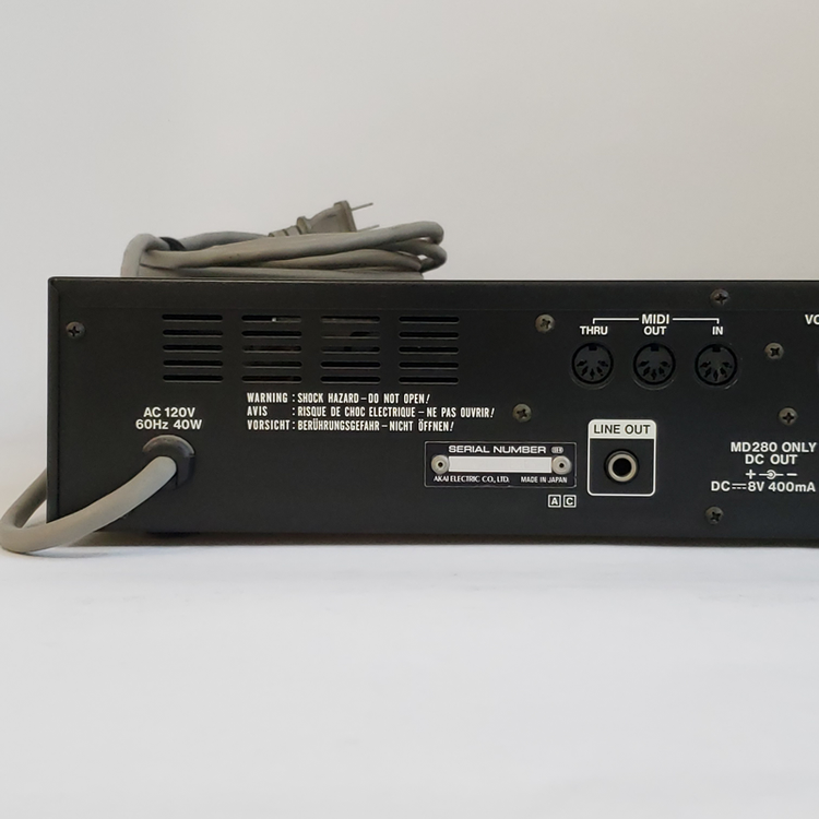Akai S612