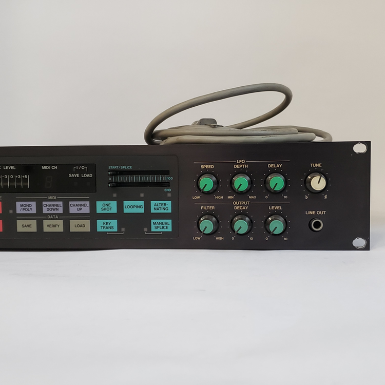 Akai S612