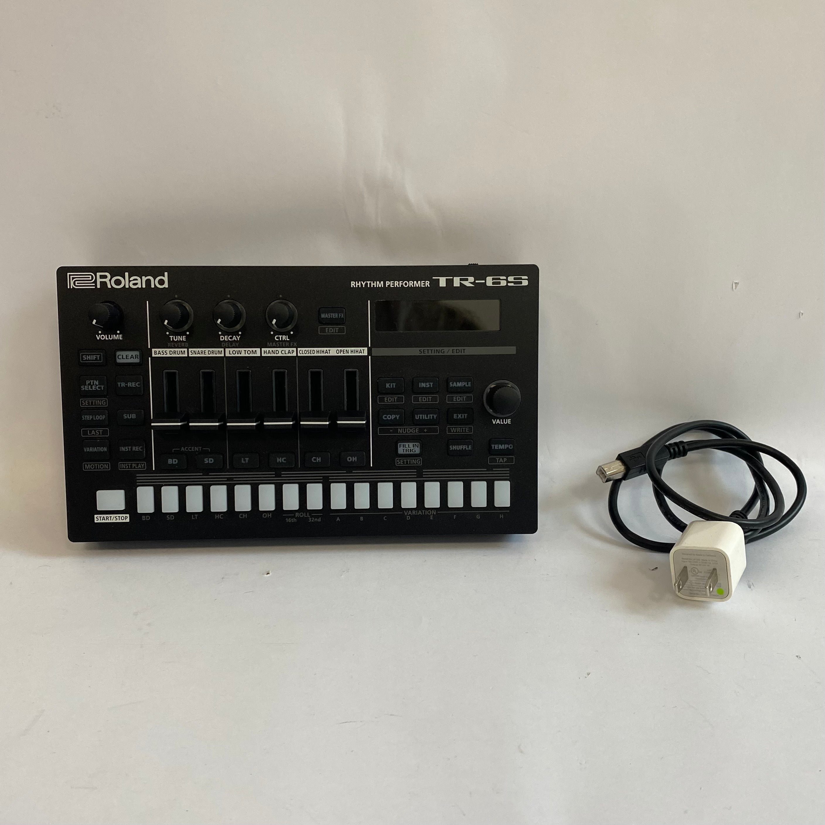 Roland TR-6S with Decksaver and Case