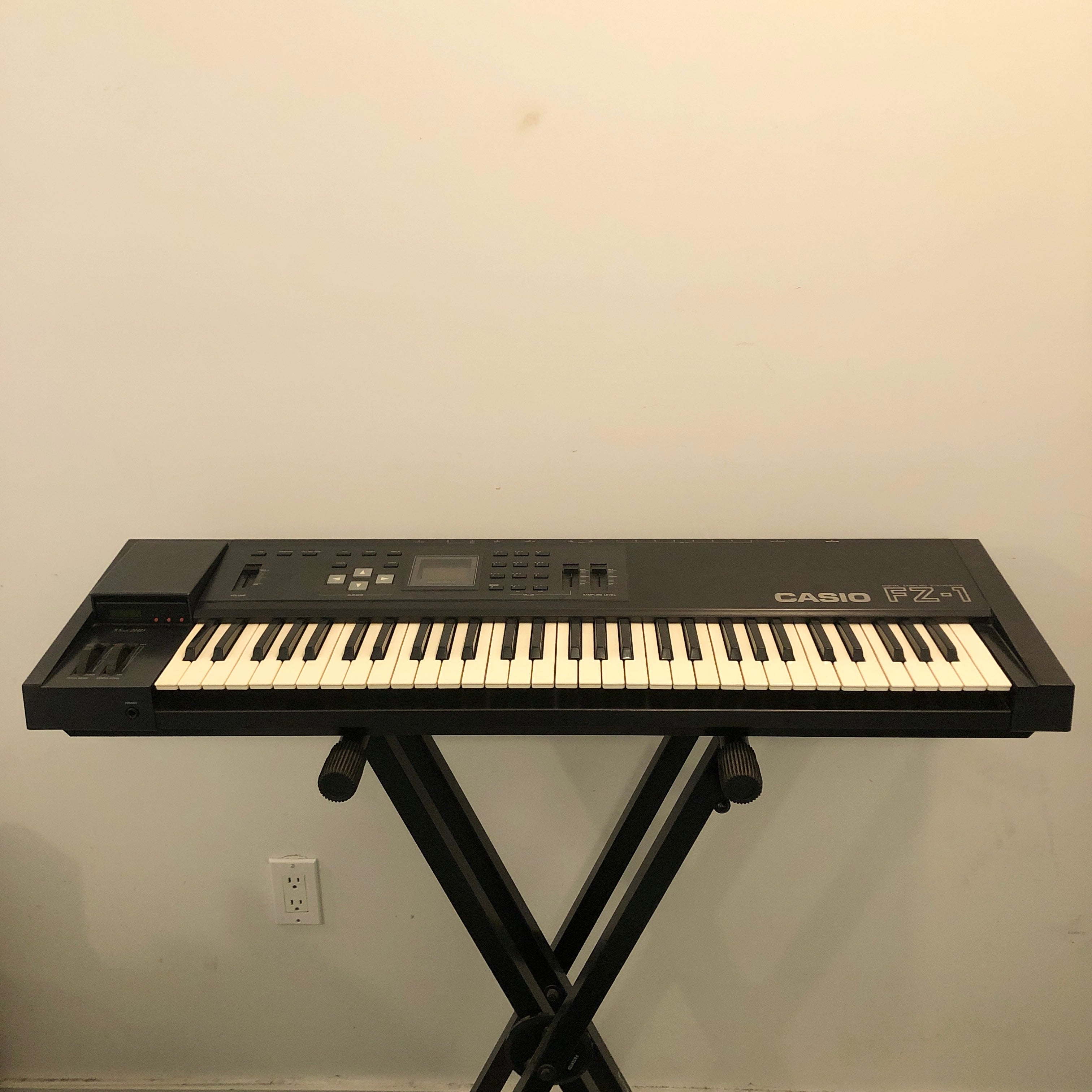 Casio FZ-1 Digital Sampling Synthesizer with USB Floppy Emulator and LCD Backlight Screen