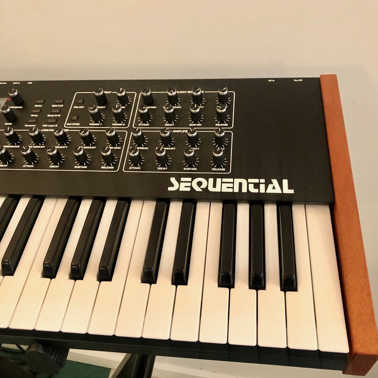 Sequential Prophet Rev2 8-Voice