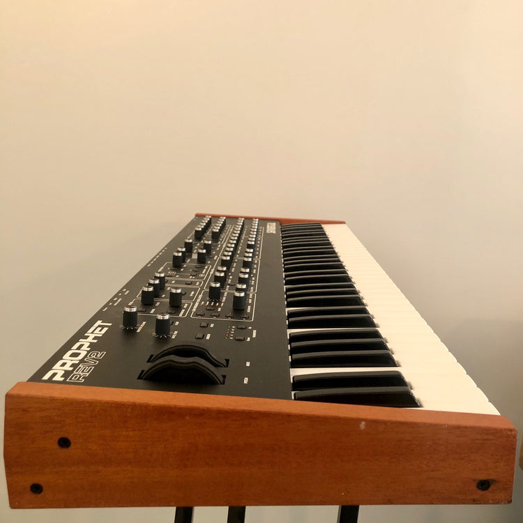 Sequential Prophet Rev2 8-Voice