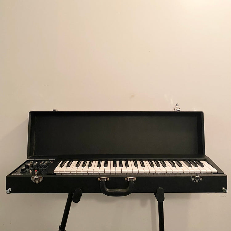 Korg ARP 2600 FS Semi-Modular Synthesizer with Keyboard and Roadcase