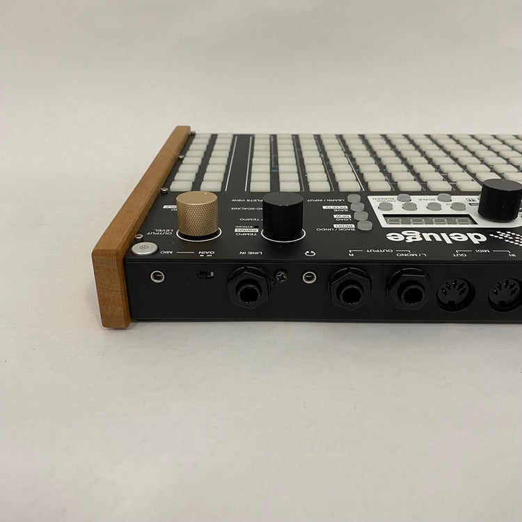 Synthstrom Deluge