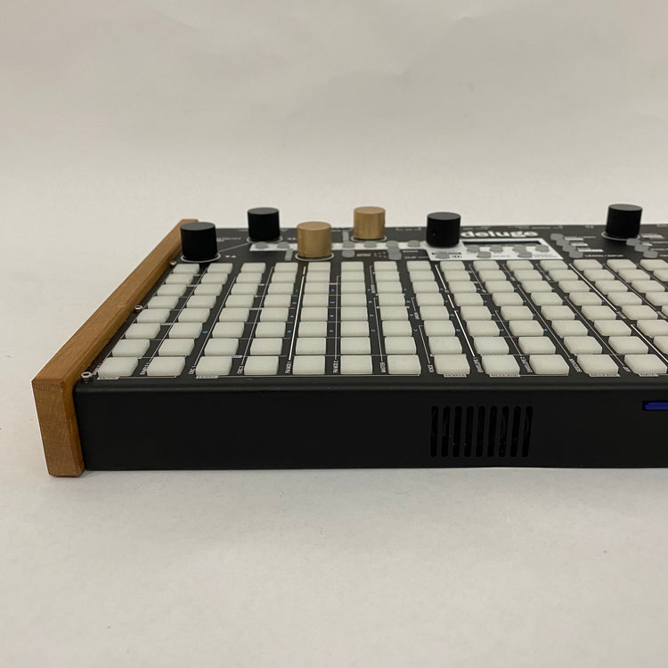 Synthstrom Deluge