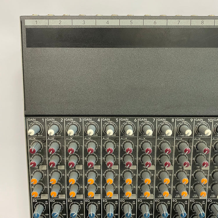 Mackie 1604-VLZ3 16-Channel Mic / Line Mixer