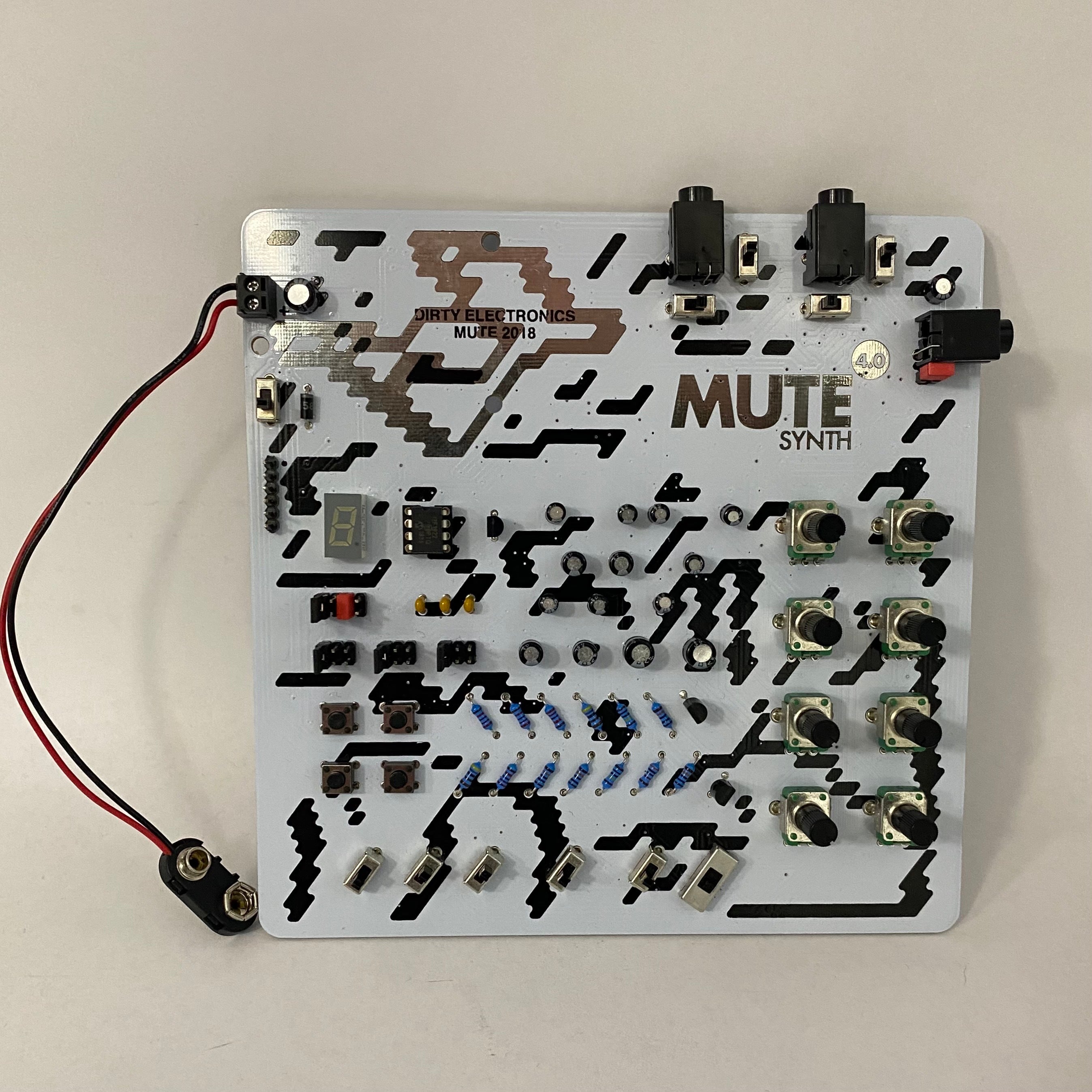 Dirty Electronics MuteSynth4
