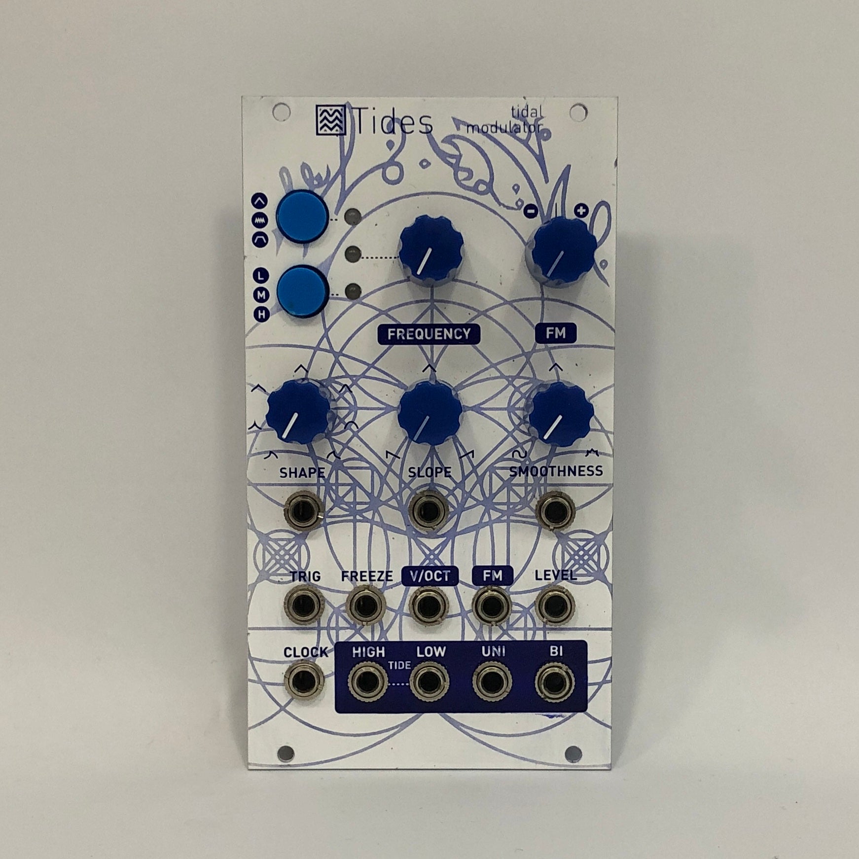 Mutable Instruments Tides v1 with custom panel
