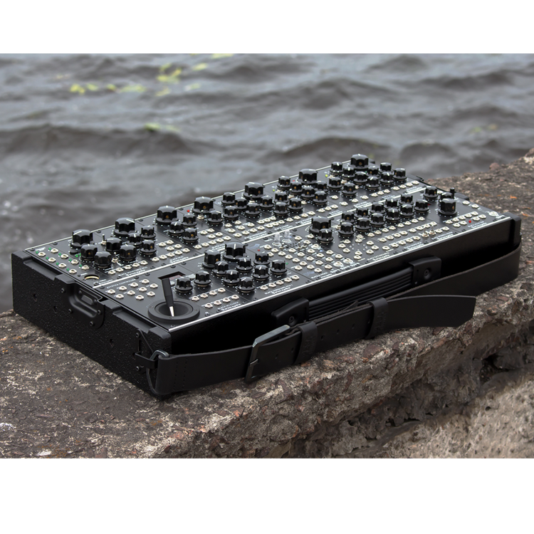 2x104HP Aluminum Travel Case with Lid